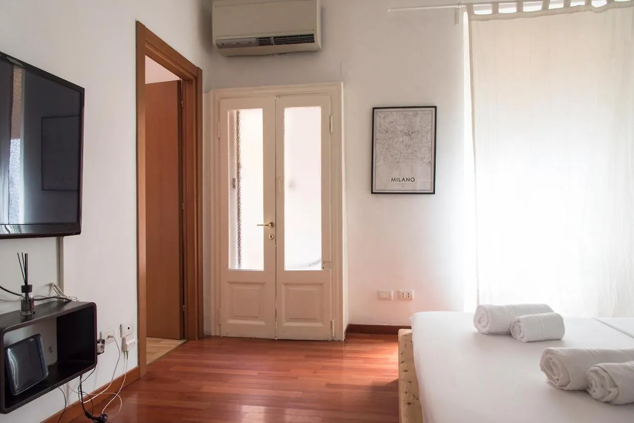 Youhosty - Corso Ticinese 78 Milan